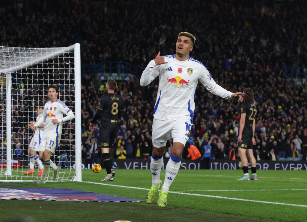 Leeds United FC v Queens Park Rangers FC - Sky Bet Championship