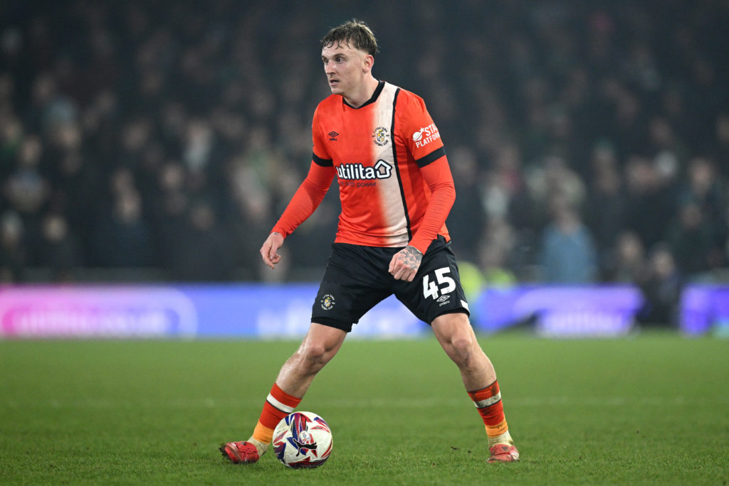 Luton Town FC v Plymouth Argyle FC - Sky Bet Championship