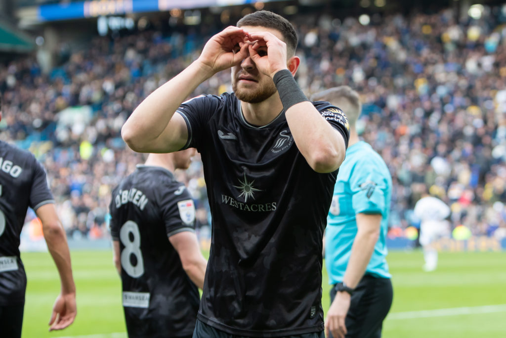 Leeds United v Swansea City AFC - Sky Bet Championship