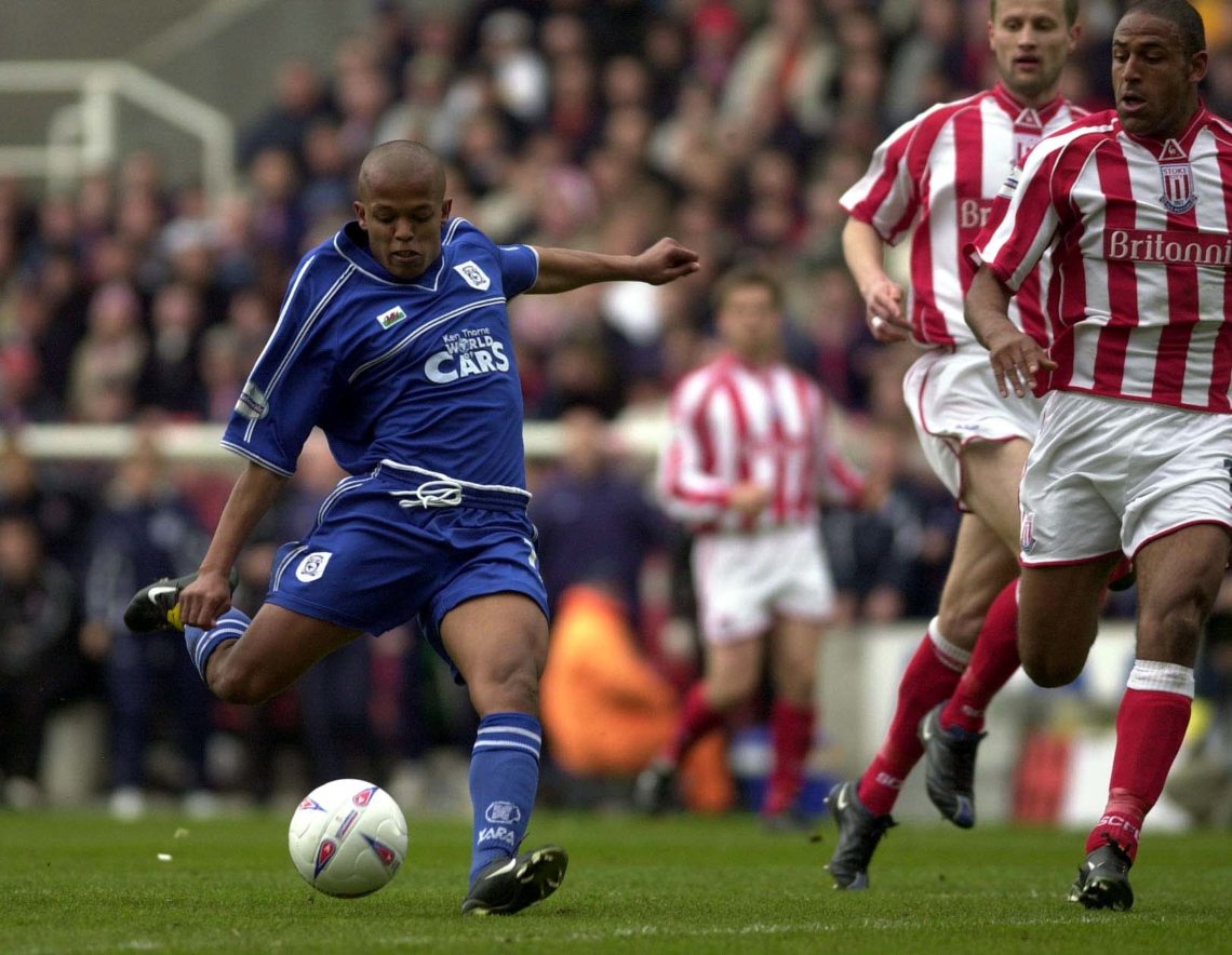 28 Apr 2002:  Robbie Earnshaw of Cardiff scores his sides first goal during the first leg of the second Division play off between Stoke City and Ca...