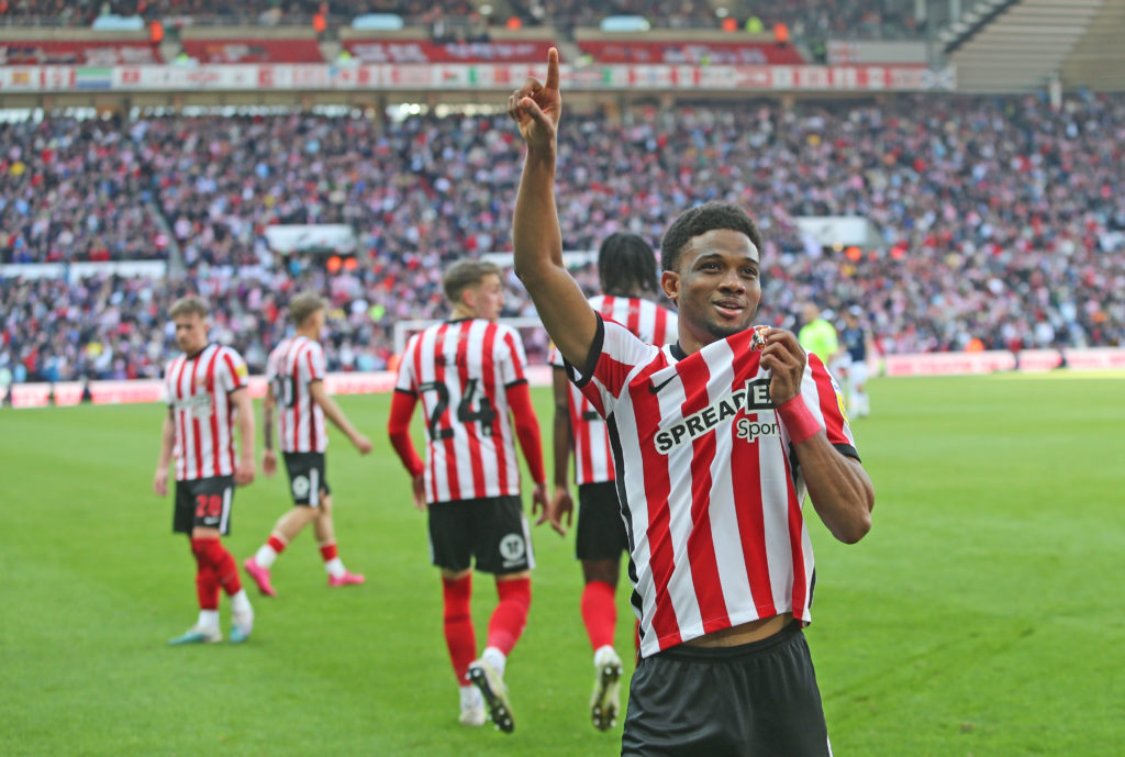 Amad Diallo celebrates scoring for Sunderland vs Luton Town in Sky Bet Championship Play-Off Semi-Final First Leg