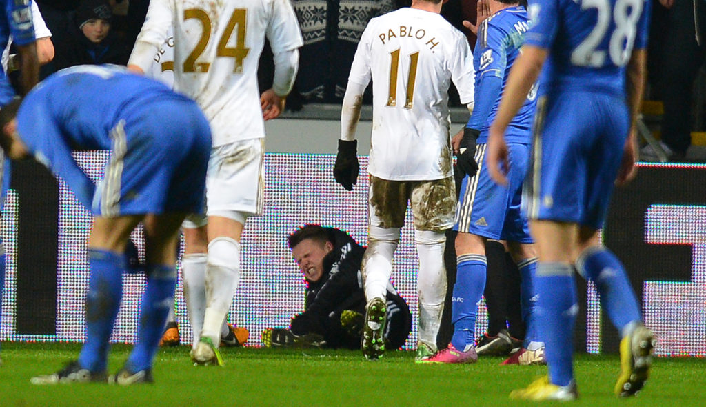 FBL-ENG-LCUP-SWANSEA-CHELSEA