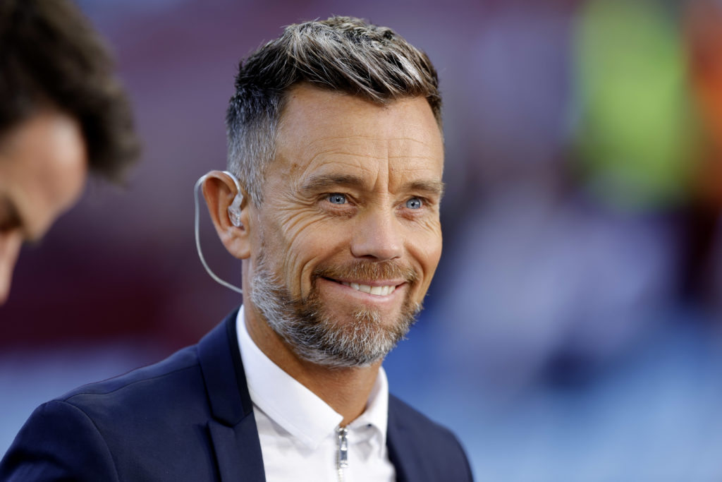 Lee Hendrie looks on before Aston Villa vs Arsenal