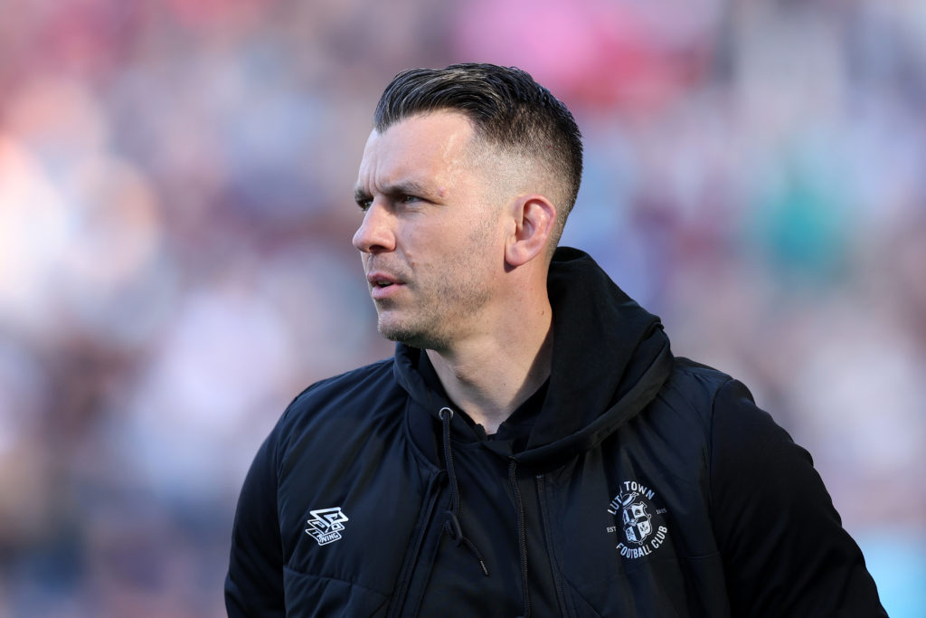 Matt Bloomfield the manager of Luton Town looks on prior to the Sky Bet Championship match between Burnley FC and Luton Town FC
