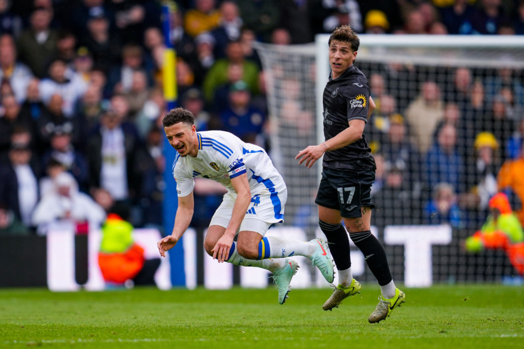 Leeds United FC v Swansea City AFC - Sky Bet Championship