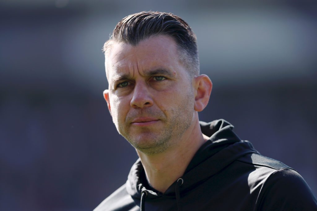 Luton Town FC v Leeds United FC - Sky Bet Championship