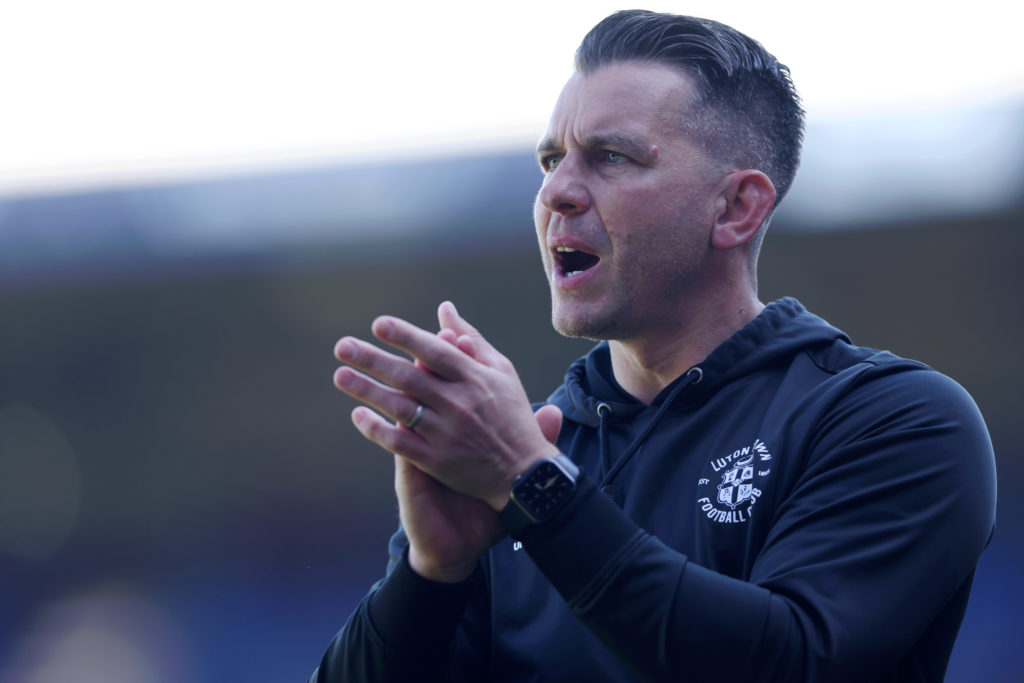Luton Town FC v Leeds United FC - Sky Bet Championship