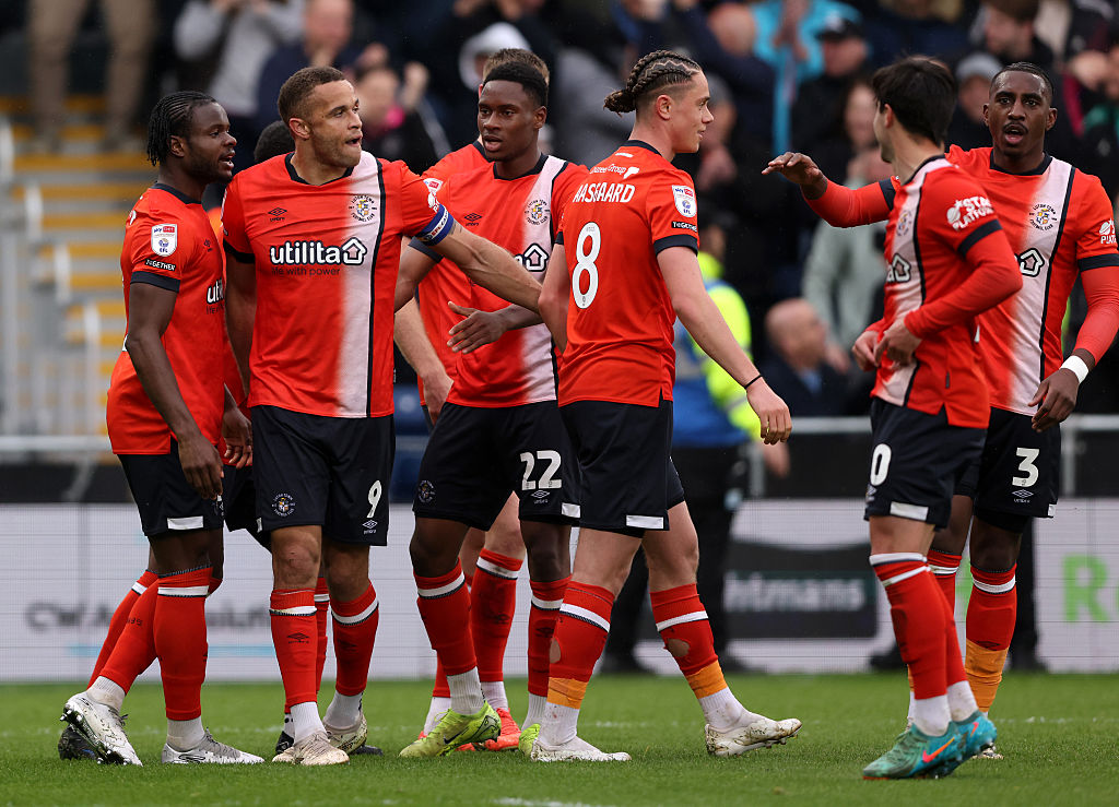 Luton Town FC v Bristol City FC - Sky Bet Championship