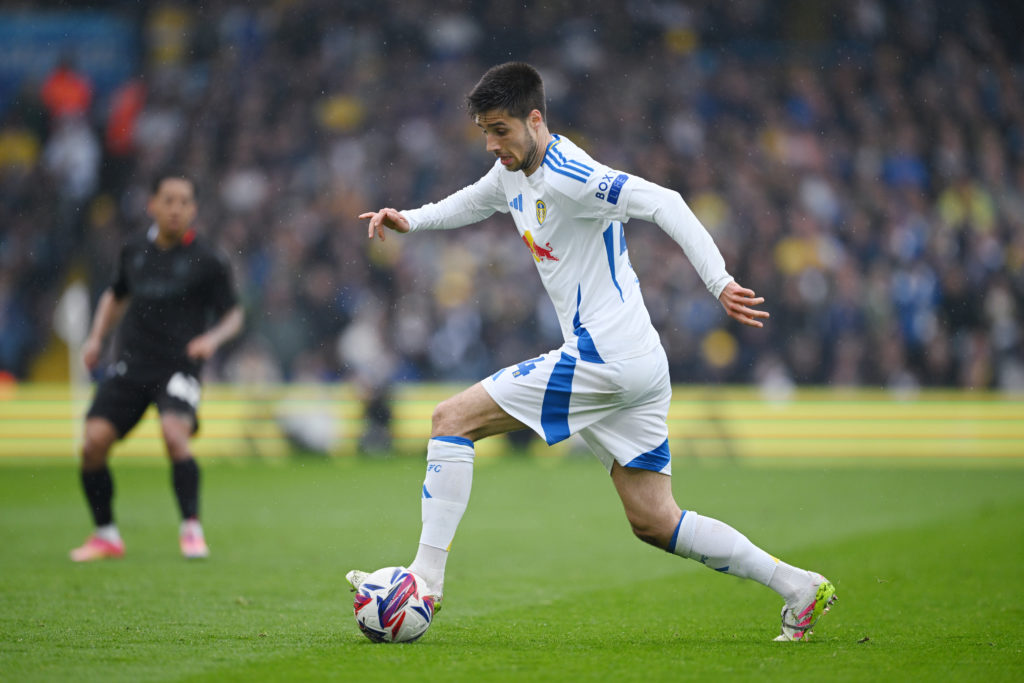 Leeds United FC v Stoke City FC - Sky Bet Championship