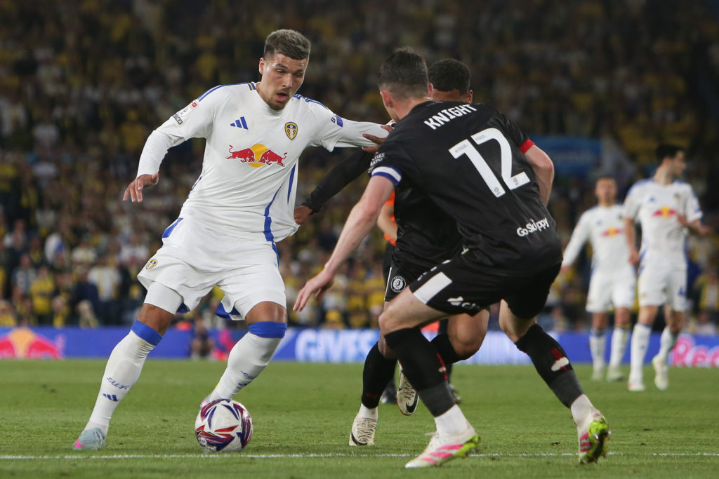 Leeds United FC v Bristol City FC - Sky Bet Championship