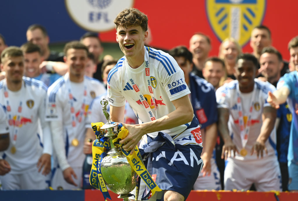 Plymouth Argyle FC v Leeds United FC - Sky Bet Championship
