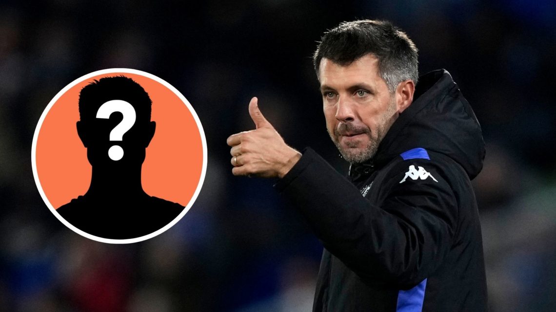 Paulo Pezzolano head coach of Real Valladolid reacts