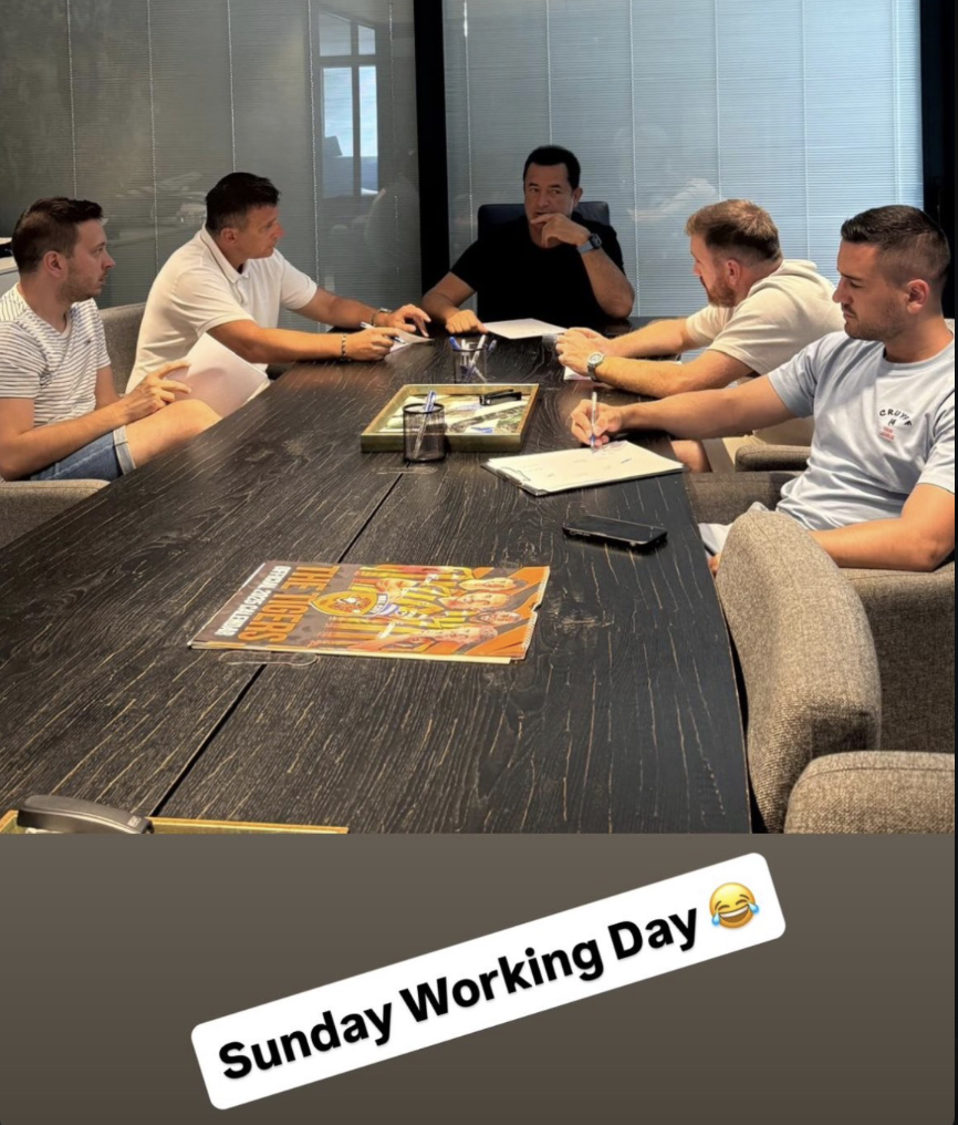 Acun Ilicali Instagram story with the caption 'Sunday working day'.