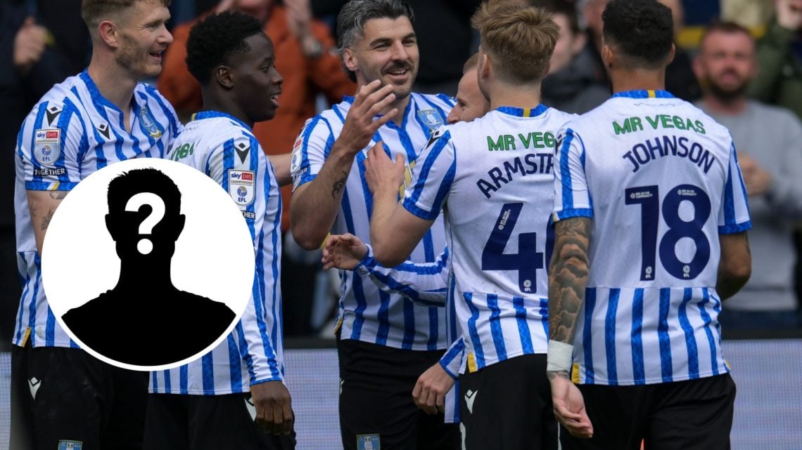 Callum Paterson of Sheffield Wednesday celebrates his goal with his fellow players during the Sky Bet Championship match between Sheffield Wednesda...