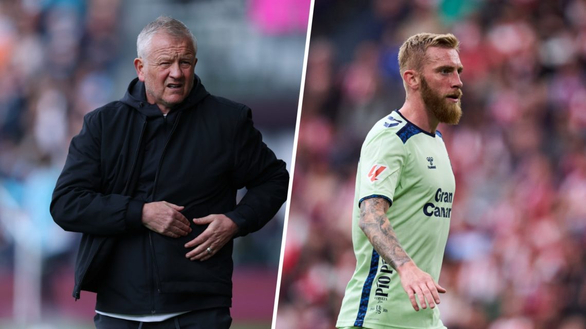 Chris Wilder, Manager of Sheffield United looks on during the Sky Bet Championship match between Burnley FC and Sheffield United FC (L), Oli Mcburn...