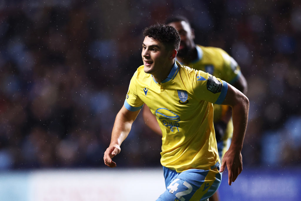 Bailey-Tye Cadamarteri of Sheffield Wednesday scores his team's first goal during the Emirates FA Cup Fourth Round Replay match between Coventry City and Sheffield Wednesday