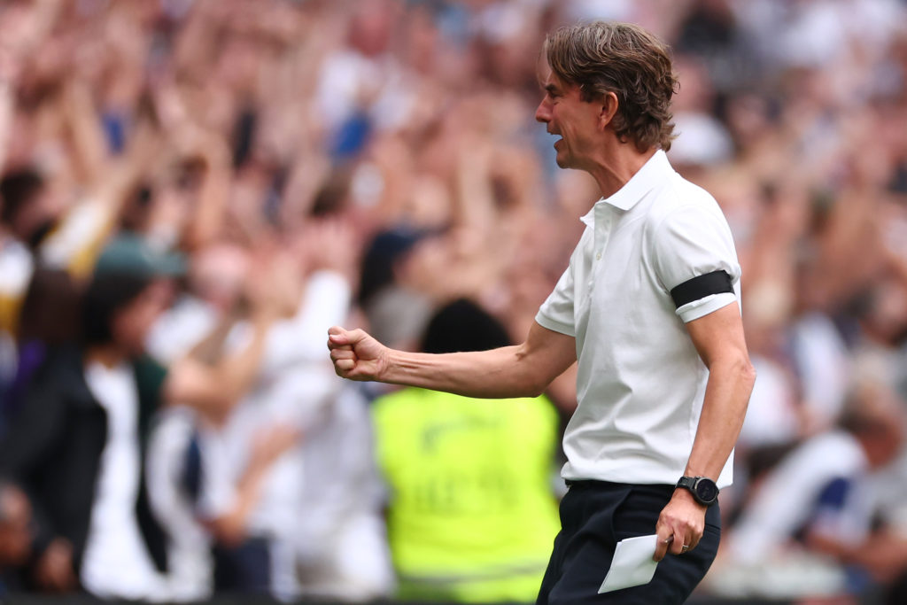 Tottenham Hotspur Manager Thomas Frank celebrates the goalie Richarlison for 1-0 during the Premier League match between Tottenham Hotspur and Burnley