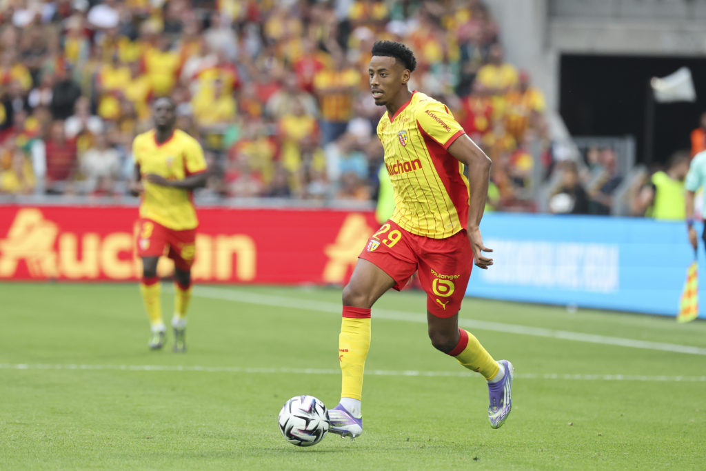 Morgan Guilavogui of RC Lens controls the ball during the Ligue 1 match between RC Lens and Olympique Lyonnais