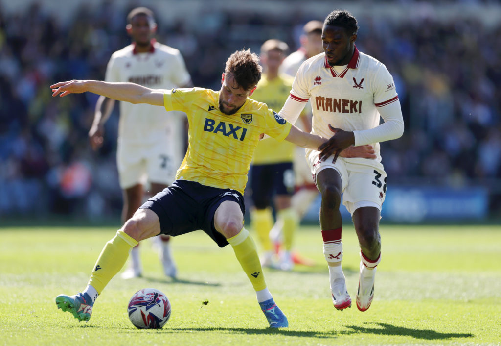 Sheffield United facing Oxford United in the Championship