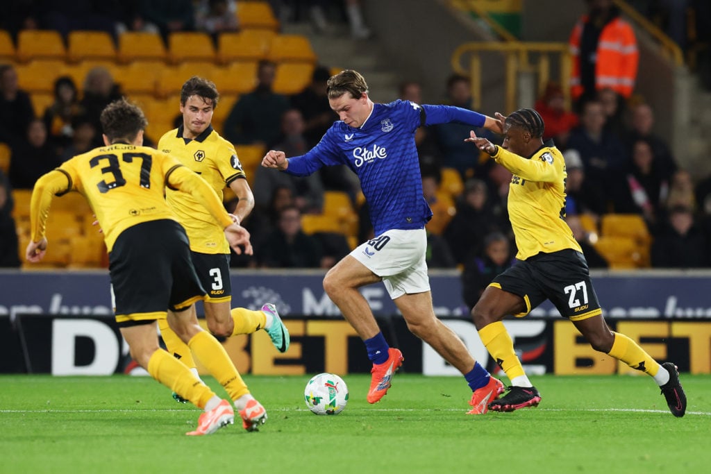 Tyler Dibling in action for Everton against Wolves
