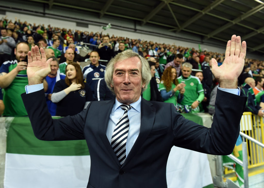 Pat Jennings with Northern Ireland fans